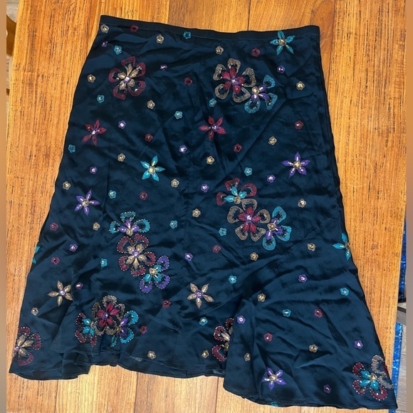 Vintage Chico's 100% Silk Sequin Embroidered High Waisted Midi Length Skirt - Picture 1 of 9